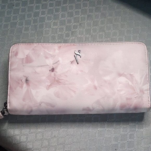 Handbags - Elegant Pink Floral Women's Wallet